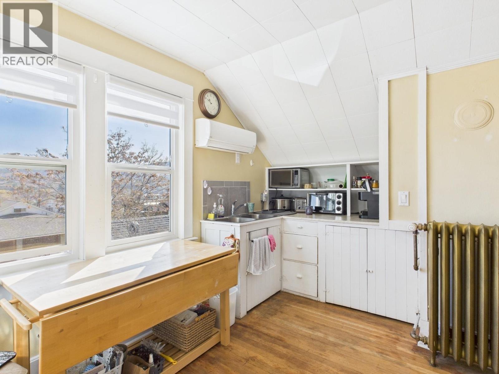 555 School Avenue, Oliver, British Columbia  V0H 1T0 - Photo 28 - 10367036