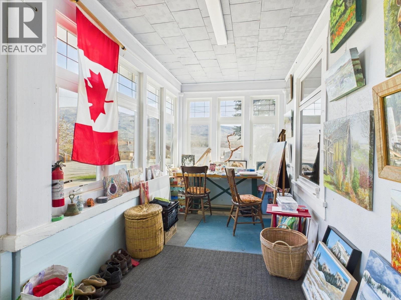 555 School Avenue, Oliver, British Columbia  V0H 1T0 - Photo 32 - 10367036