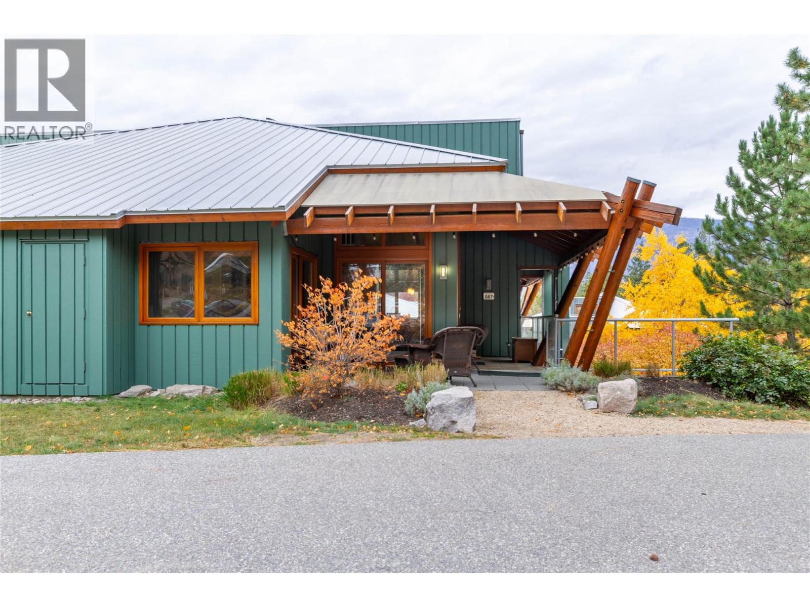 9845 Eastside Road Unit# 87, Vernon, British Columbia  V1H 1Z2 - Photo 1 - 10367025