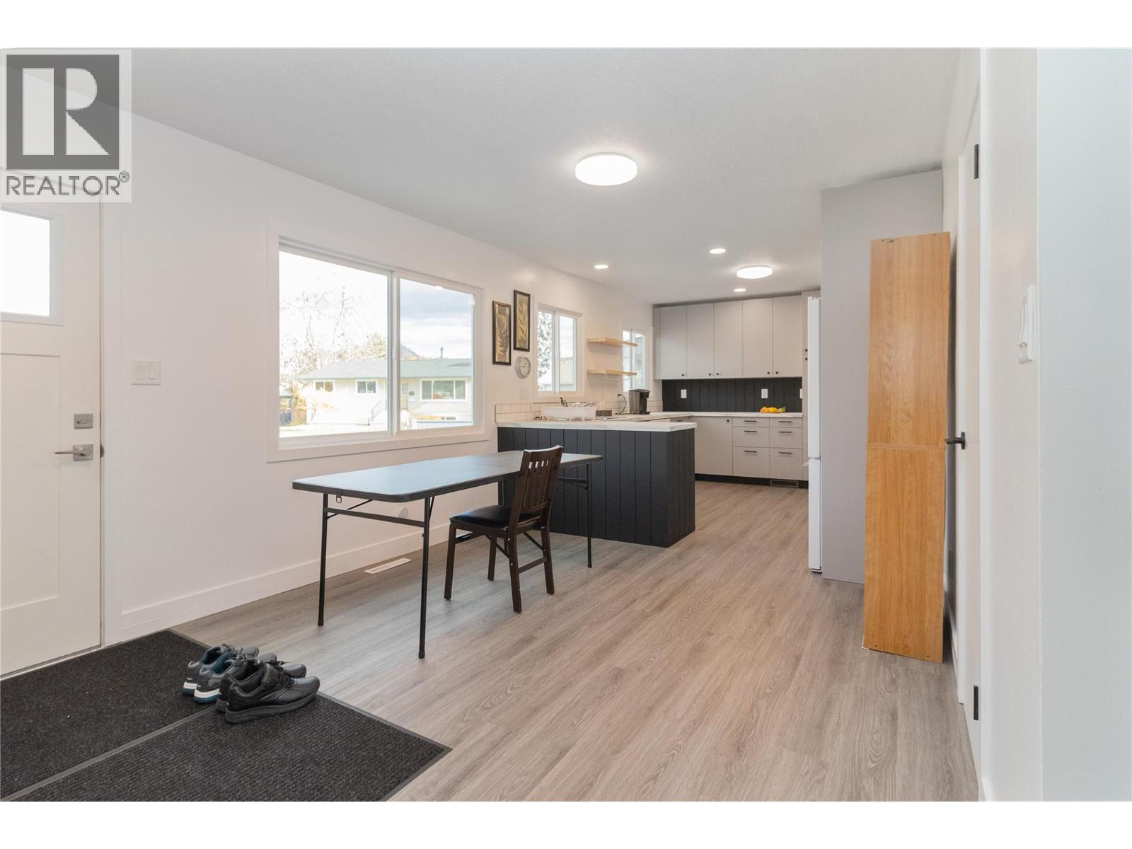 1352 Alder Court, Kelowna, British Columbia  V1Y 3P9 - Photo 9 - 10366891