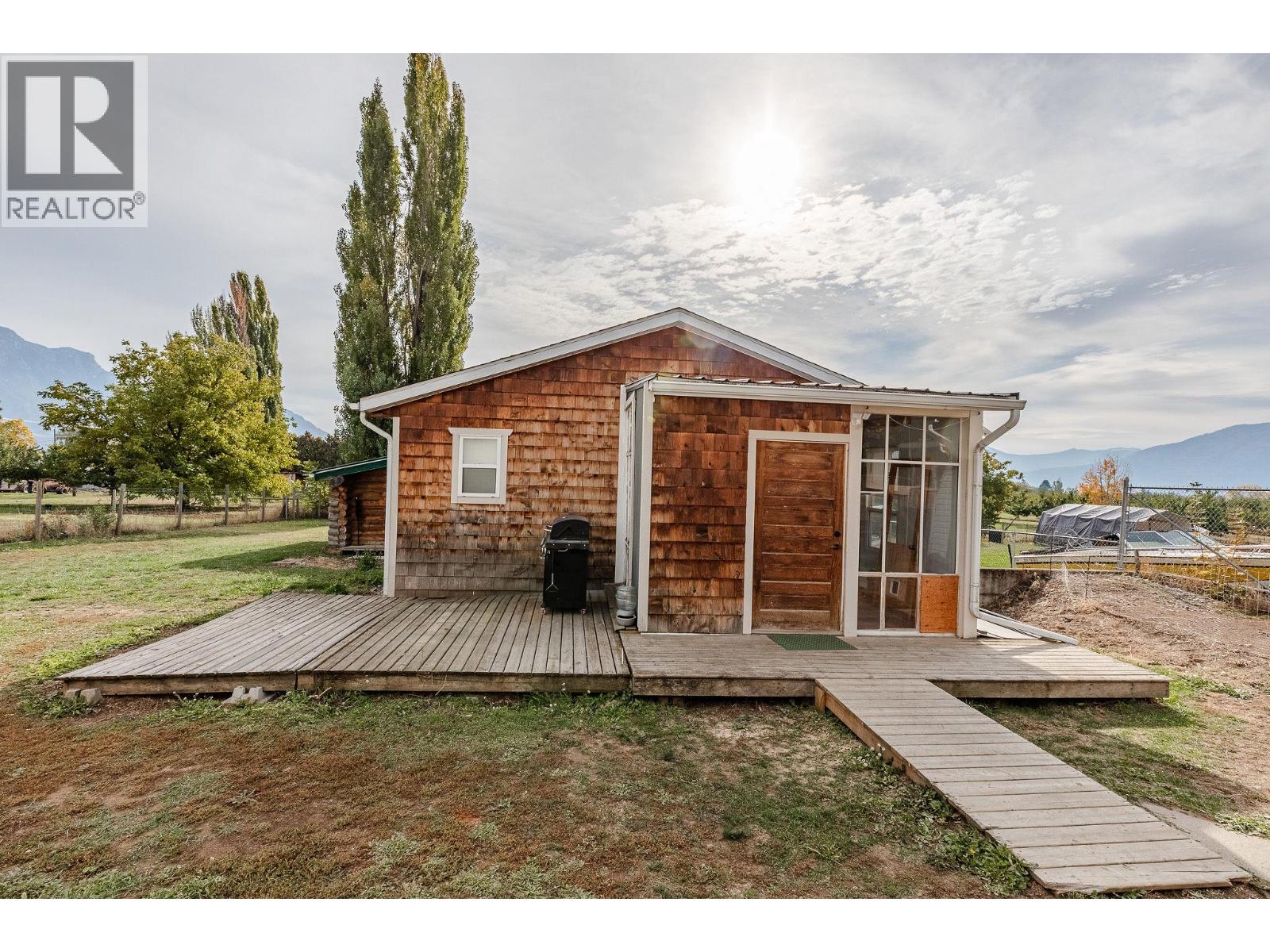 3211 Highway 3, Erickson, British Columbia  V0B 1G1 - Photo 24 - 10366319