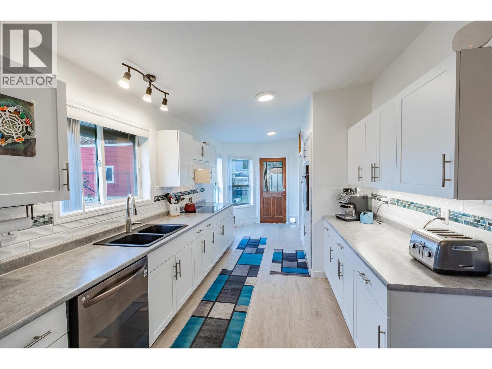 3211 Highway 3, Erickson, British Columbia  V0B 1G1 - Photo 26 - 10366319