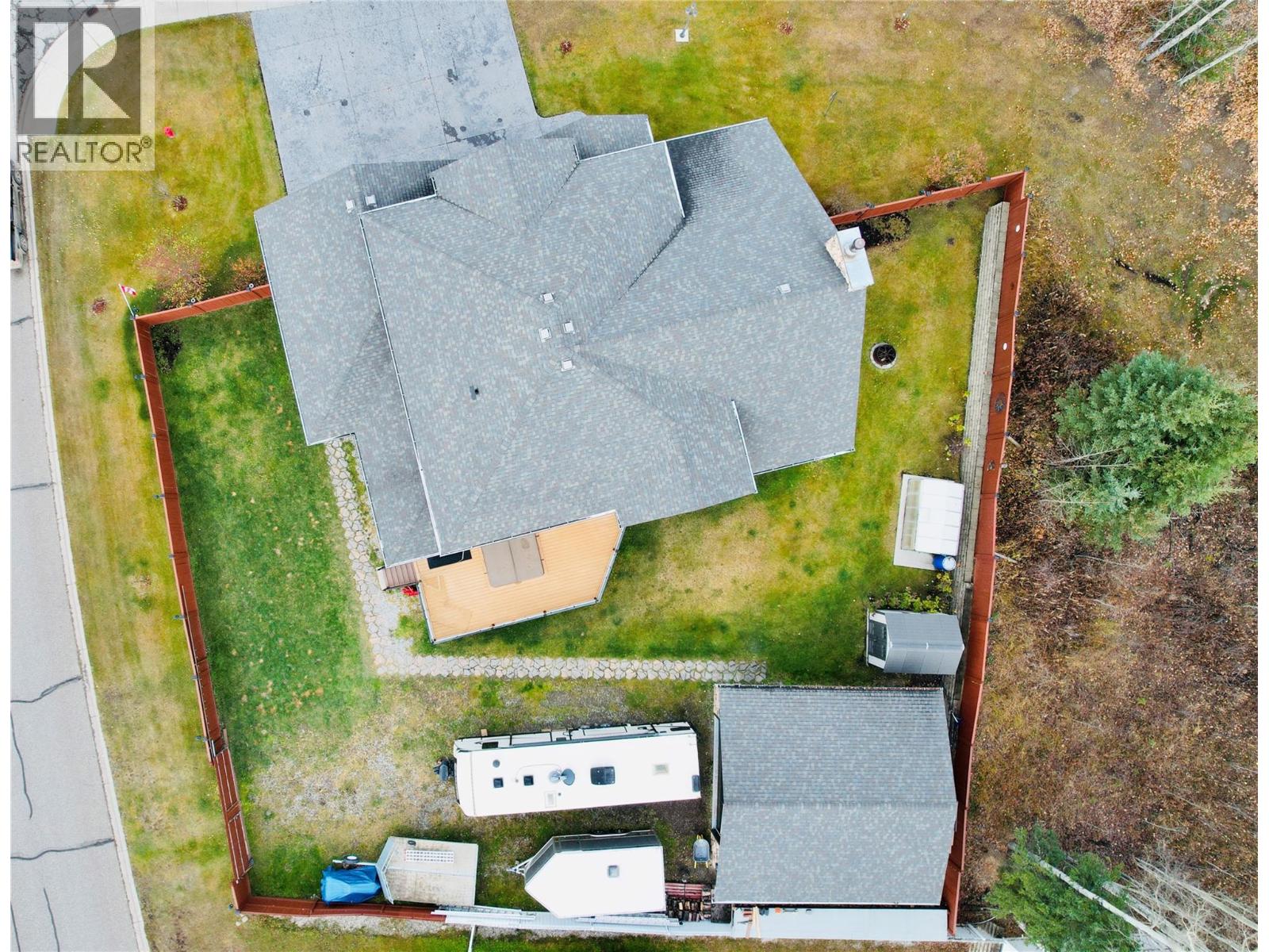 276 Wapiti Crescent, Tumbler Ridge, British Columbia  V0C 2W0 - Photo 38 - 10366985