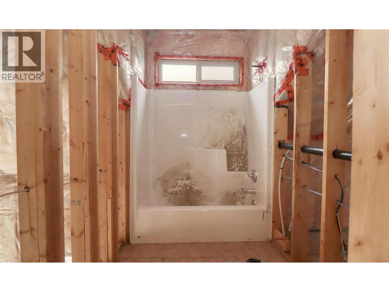 2633 Squilax Anglemont Road Unit# 140, Lee Creek, British Columbia  V0E 1M5 - Photo 19 - 10366436