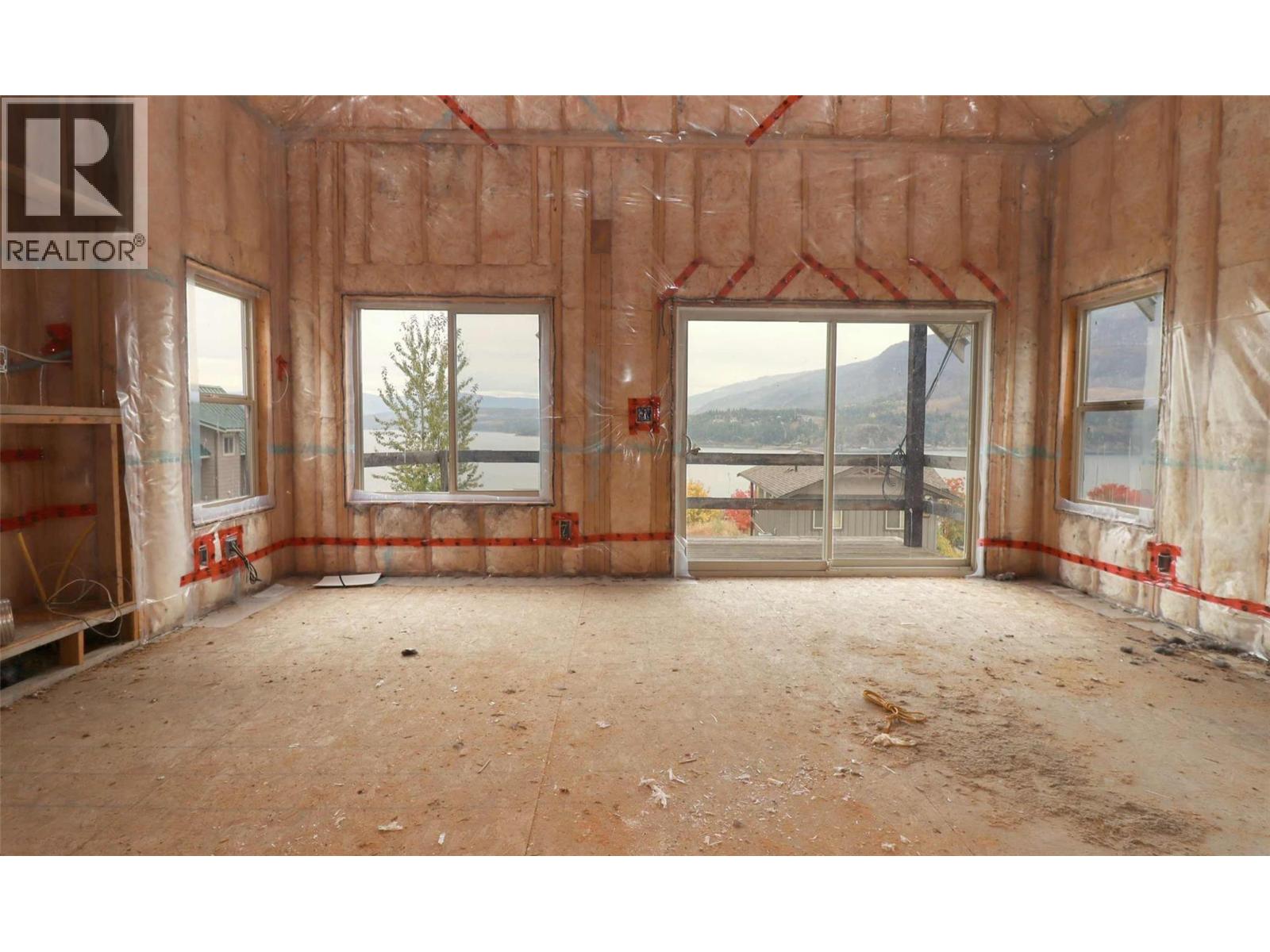 2633 Squilax Anglemont Road Unit# 140, Lee Creek, British Columbia  V0E 1M5 - Photo 9 - 10366436