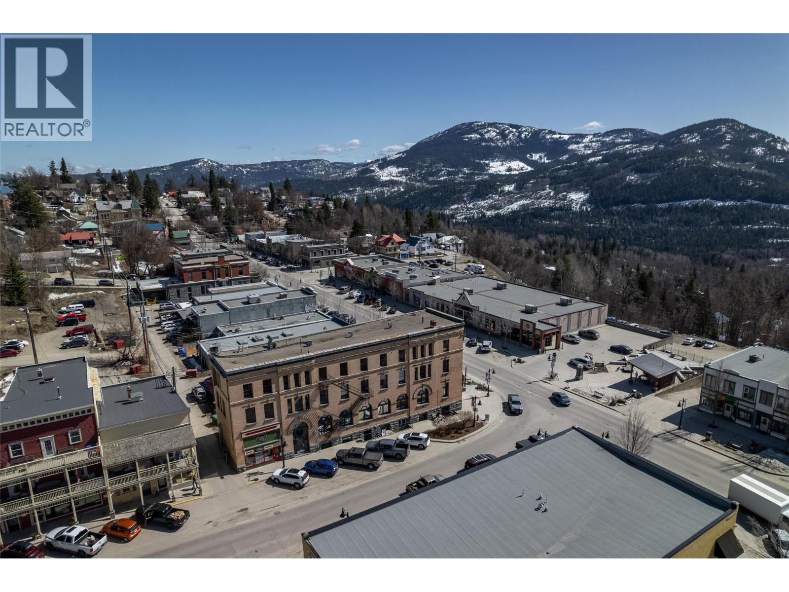 2004 Columbia Avenue, Rossland, British Columbia  V0G 1Y0 - Photo 71 - 10367101