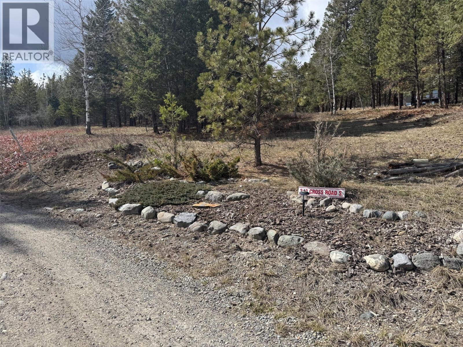 343 Cross Road, Cranbrook, British Columbia  V1C 6W6 - Photo 8 - 10367110