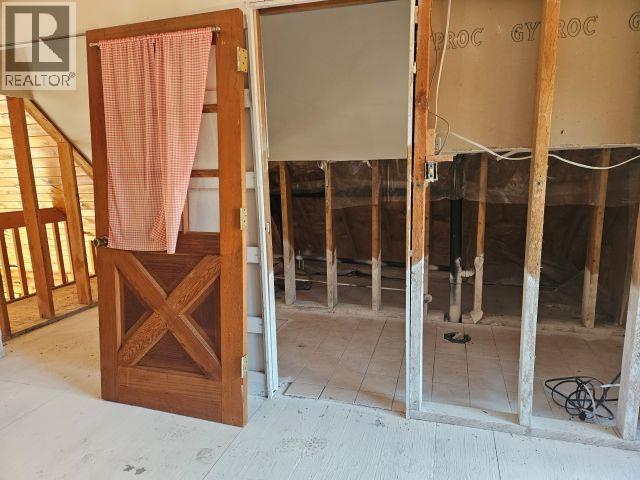 534 Willow Street, Fauquier, British Columbia  V0G 1K0 - Photo 14 - 10367091