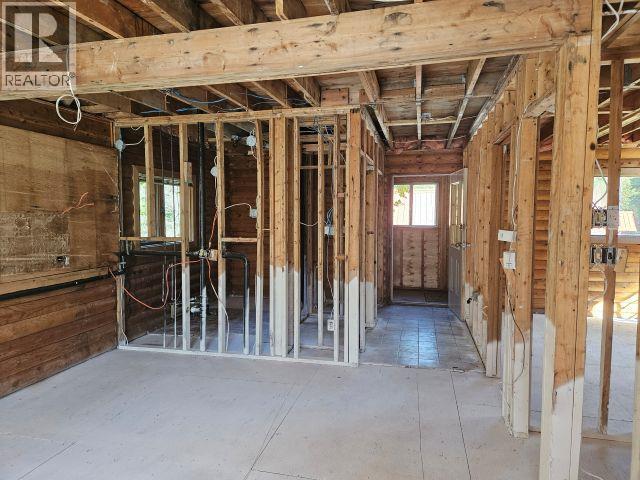 534 Willow Street, Fauquier, British Columbia  V0G 1K0 - Photo 7 - 10367091