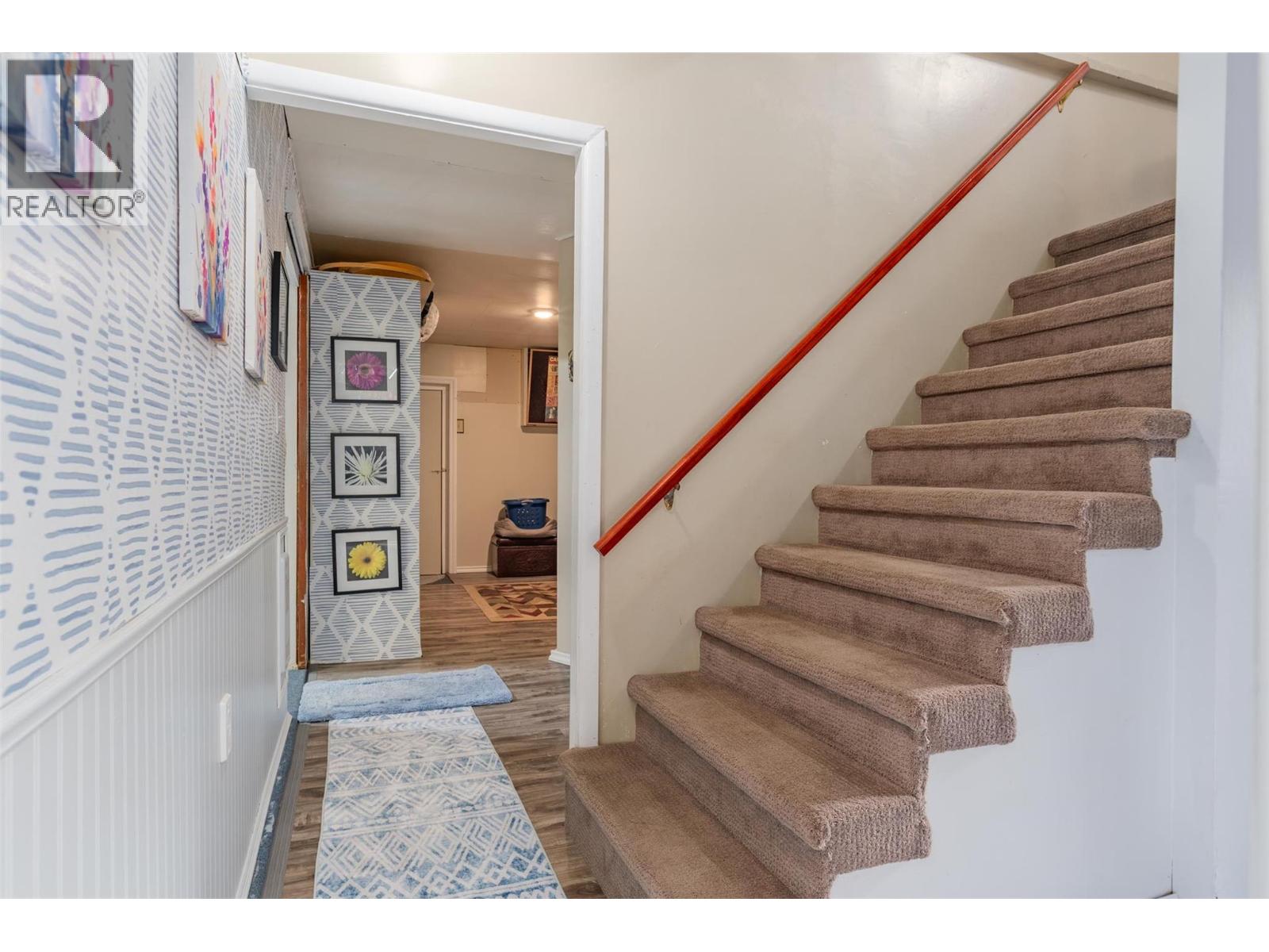 8329 Highway 3b, Trail, British Columbia  V1R 4W3 - Photo 22 - 10366962