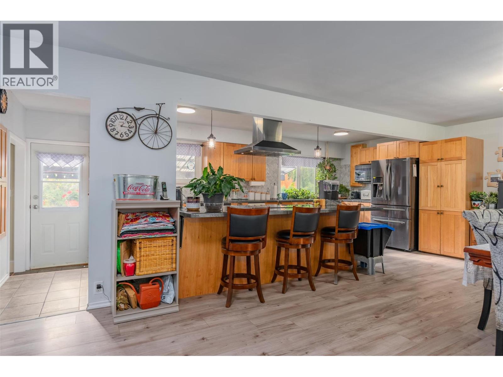 8329 Highway 3b, Trail, British Columbia  V1R 4W3 - Photo 4 - 10366962