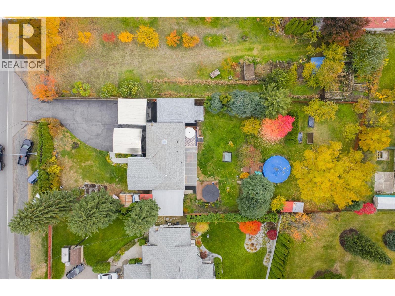 8329 Highway 3b, Trail, British Columbia  V1R 4W3 - Photo 61 - 10366962