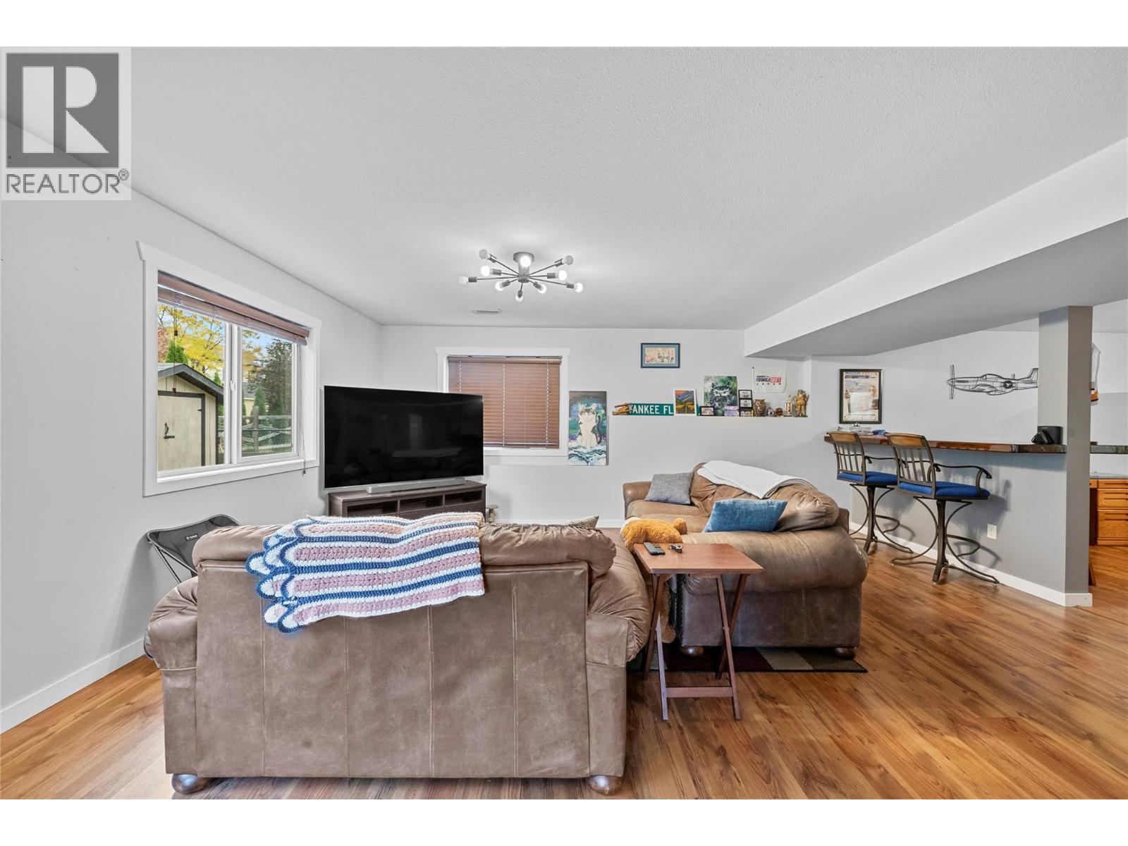 1660 22 Street Ne, Salmon Arm, British Columbia  V1E 0A8 - Photo 38 - 10366573