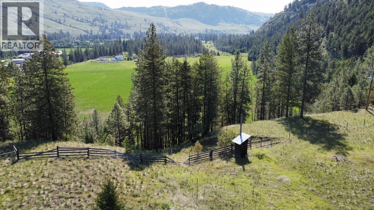 3352 3 Highway, Rock Creek, British Columbia  V0H 1Y0 - Photo 4 - 10367177