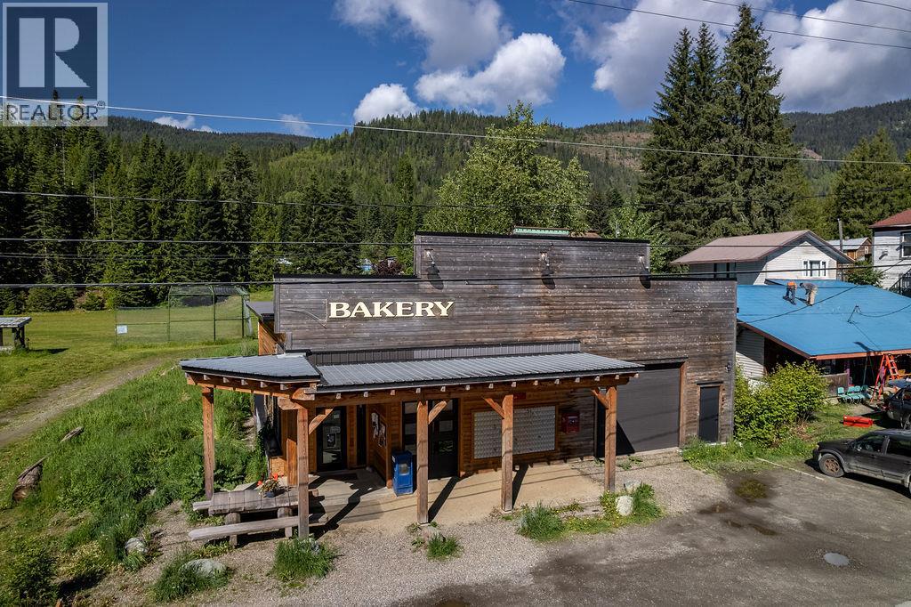 7114 1st Avenue, Ymir, British Columbia  V0G 2K0 - Photo 1 - 10366892