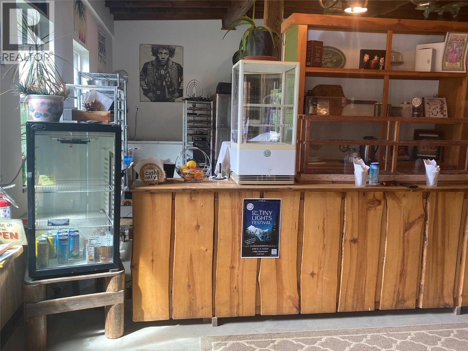 7114 1st Avenue, Ymir, British Columbia  V0G 2K0 - Photo 5 - 10366892