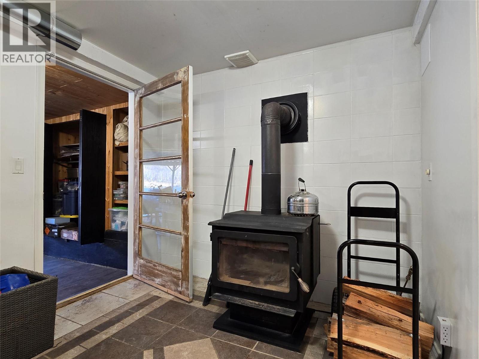 2438 Loon Lake Road, Loon Lake, British Columbia  V0K 1H1 - Photo 22 - 10367108