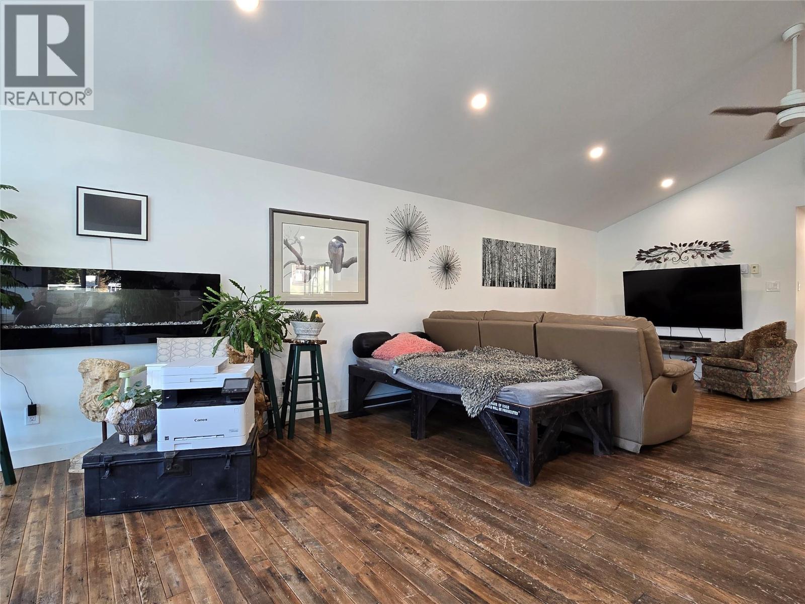 2438 Loon Lake Road, Loon Lake, British Columbia  V0K 1H1 - Photo 5 - 10367108