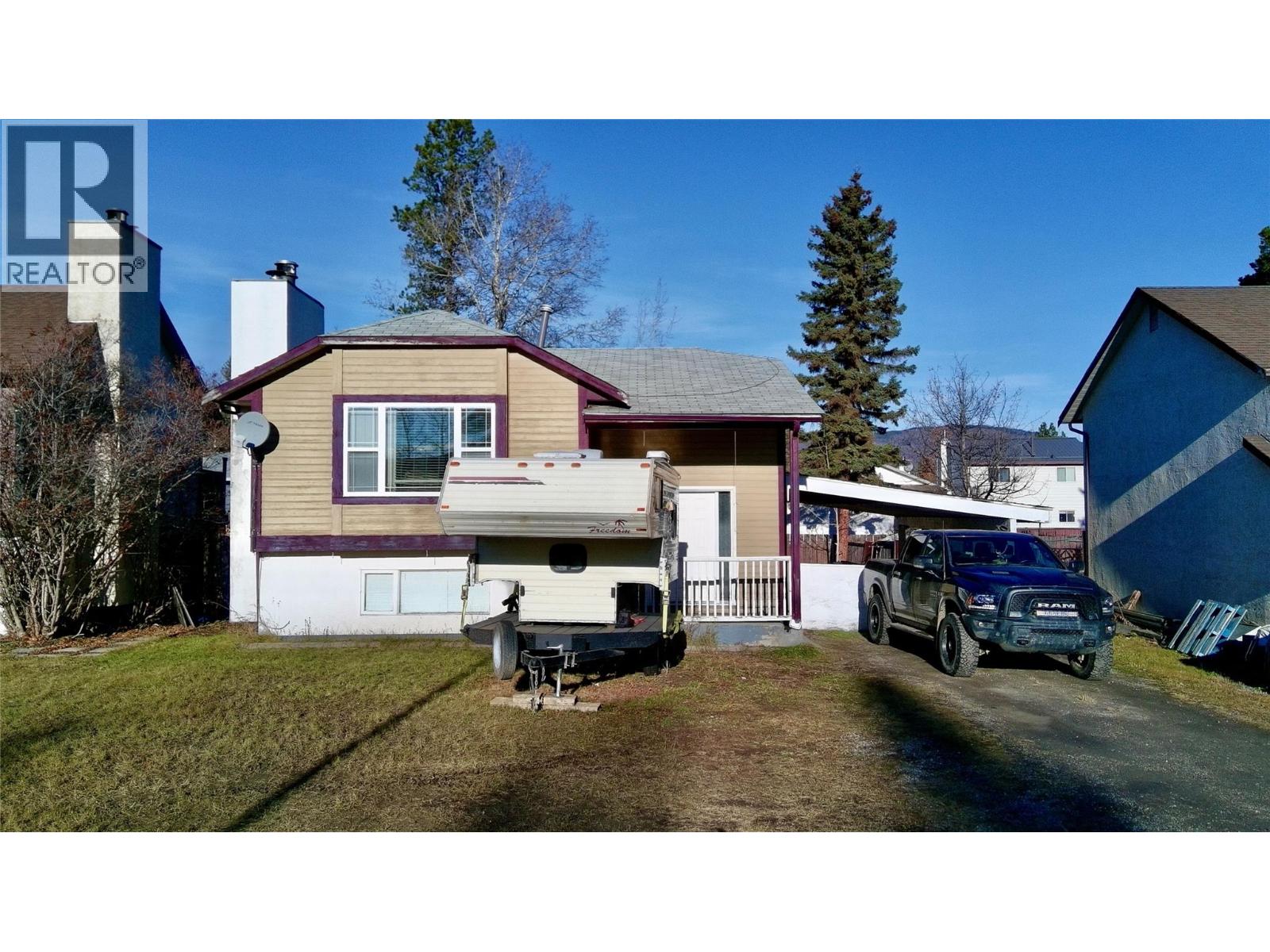 128 Peace River Crescent, Tumbler Ridge, British Columbia  V0C 2W0 - Photo 1 - 10366990