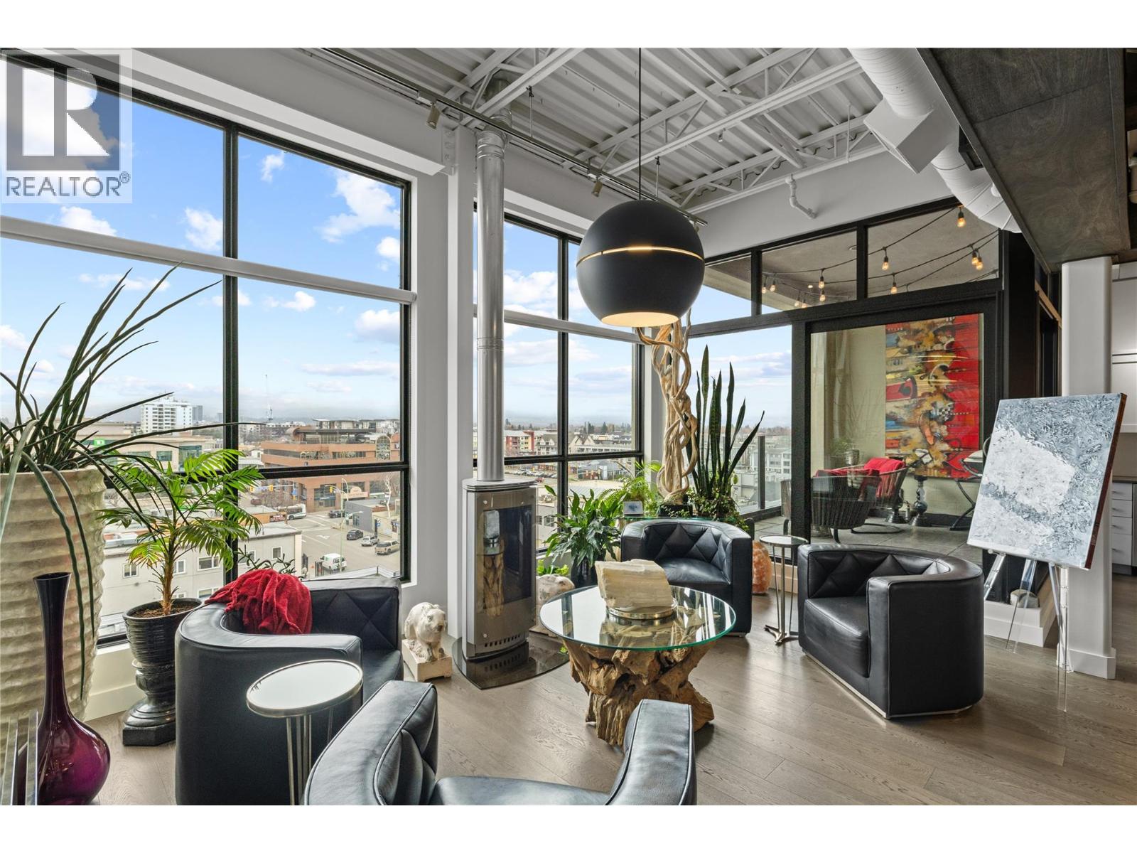 1630 Pandosy Street Unit# 605, Kelowna, British Columbia  V1Y 1P7 - Photo 2 - 10367063