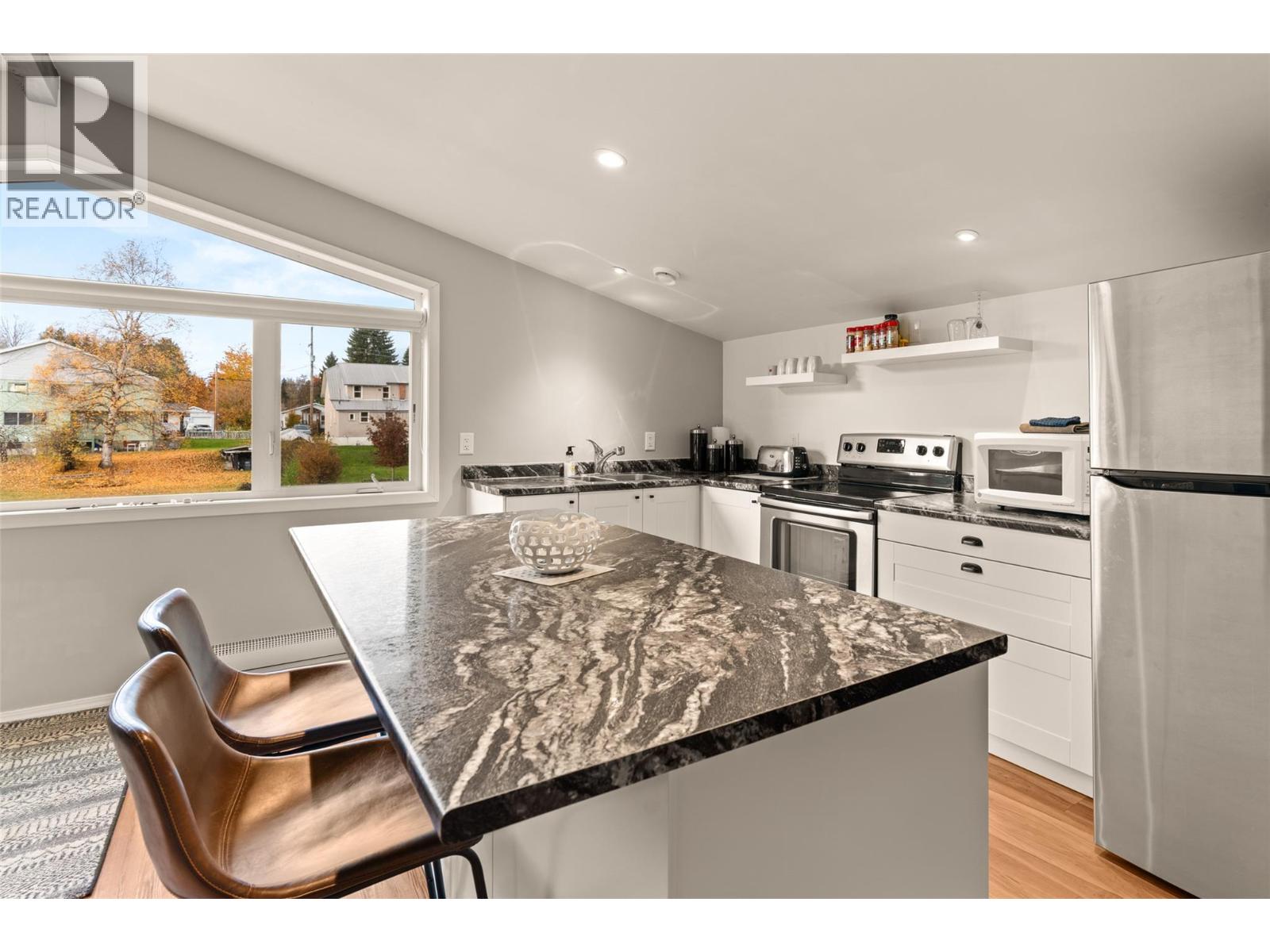 909 Edward Street, Revelstoke, British Columbia  V0E 2S0 - Photo 37 - 10366980