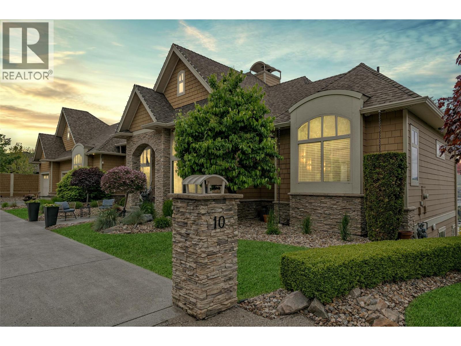 1117 Mt Fosthall Drive Unit# 10, Vernon, British Columbia  V1B 3Z9 - Photo 2 - 10367141