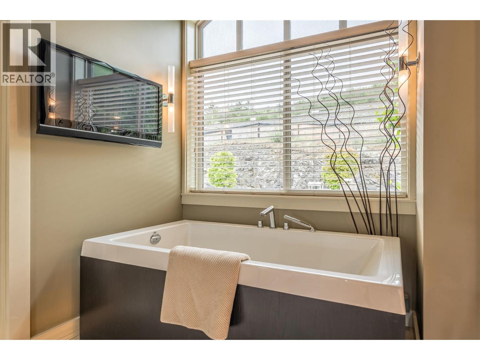 1117 Mt Fosthall Drive Unit# 10, Vernon, British Columbia  V1B 3Z9 - Photo 38 - 10367141