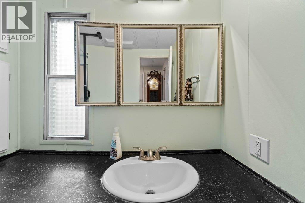 1361 30 Street Se Unit# 43, Salmon Arm, British Columbia  V1E 2N4 - Photo 28 - 10366907