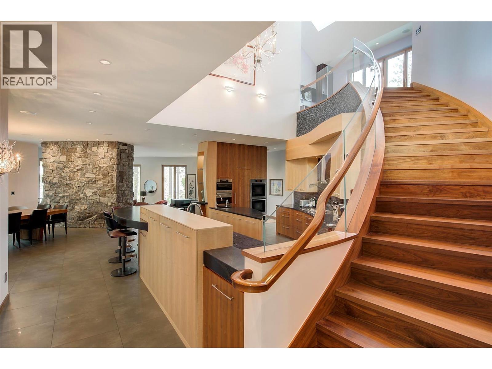 5308 Lakeshore Road, Kelowna, British Columbia  V1W 4J3 - Photo 41 - 10367232