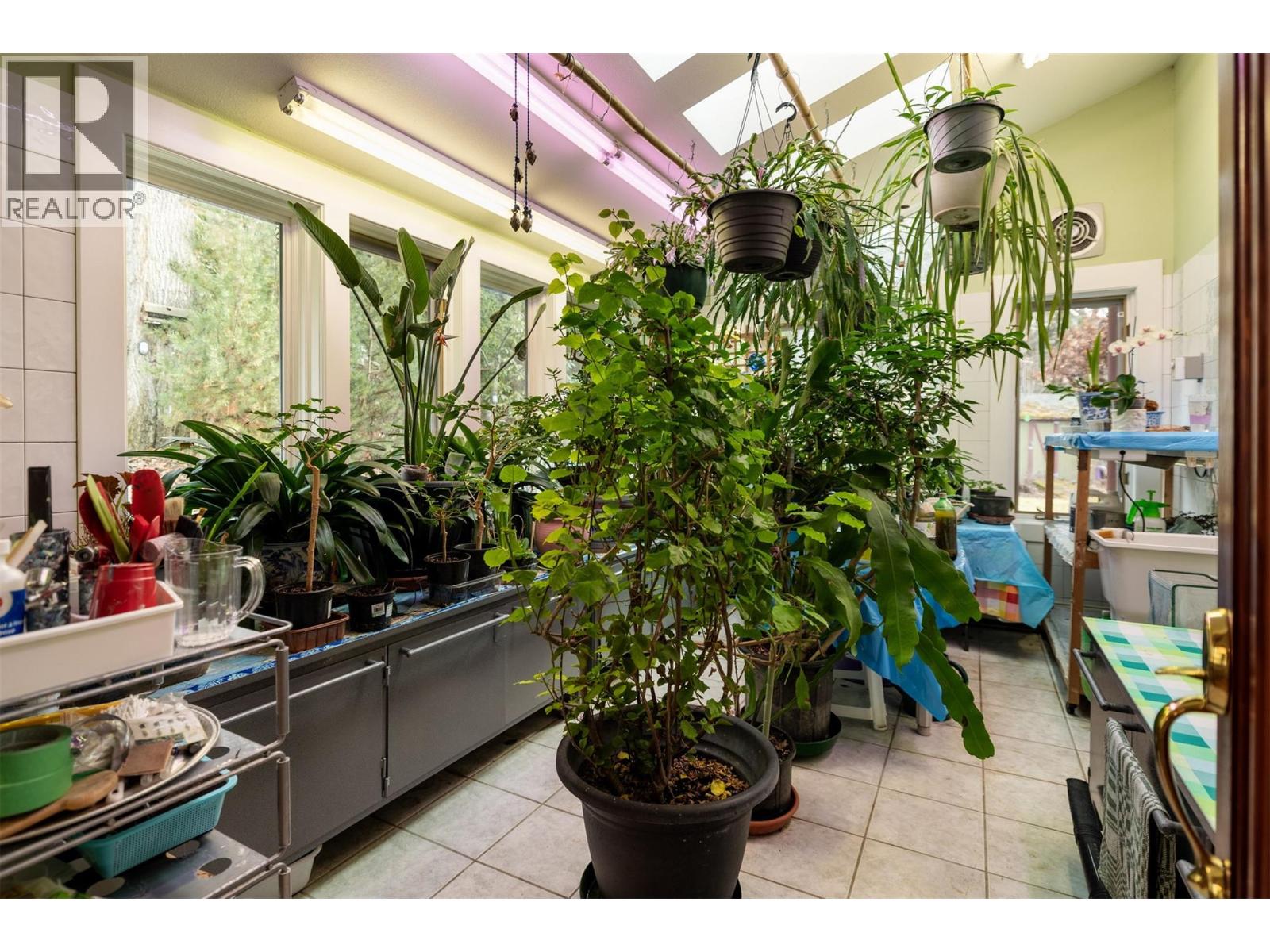 8809 Okanagan Landing Road, Vernon, British Columbia  V1H 1J9 - Photo 21 - 10367231