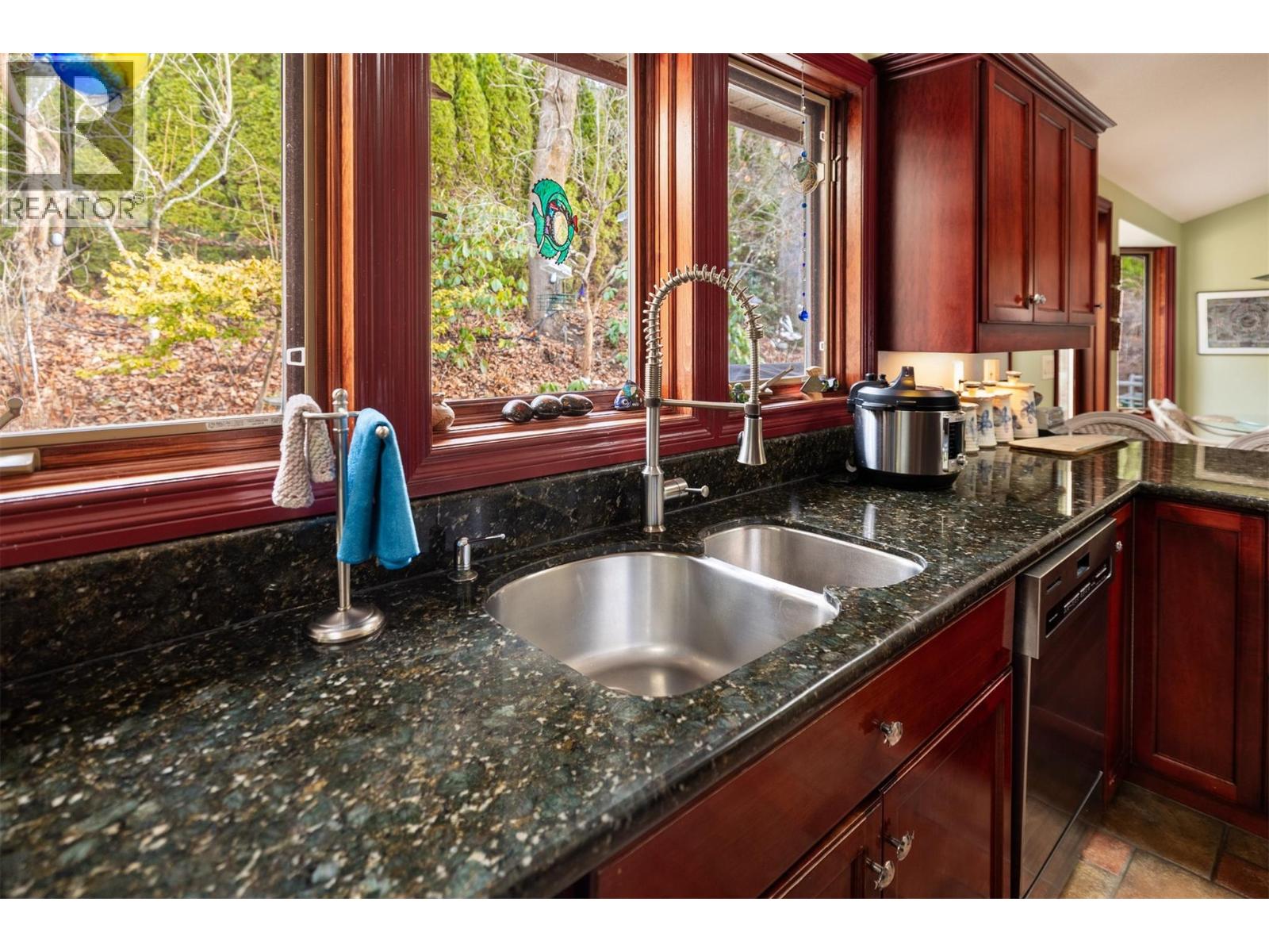 8809 Okanagan Landing Road, Vernon, British Columbia  V1H 1J9 - Photo 25 - 10367231