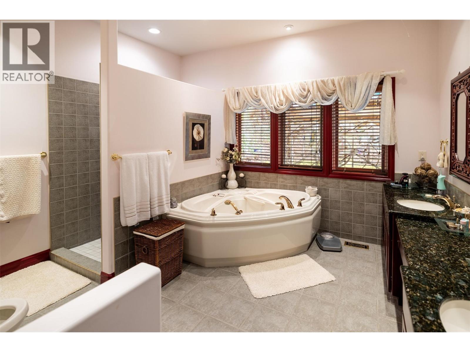 8809 Okanagan Landing Road, Vernon, British Columbia  V1H 1J9 - Photo 33 - 10367231