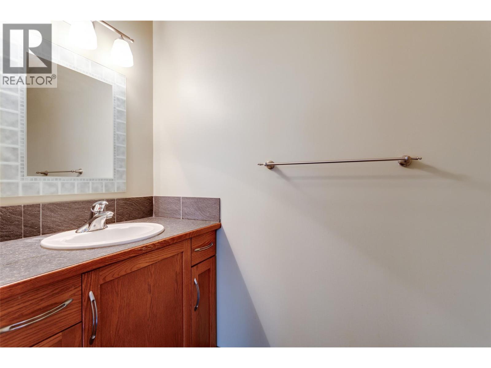 860 Glenwood Avenue, Kelowna, British Columbia  V1Y 5M5 - Photo 45 - 10367267