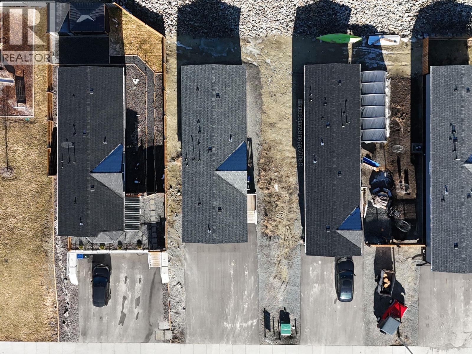 533 Steepleview Avenue Nw, Cranbrook, British Columbia  V1C 5L3 - Photo 3 - 10367230