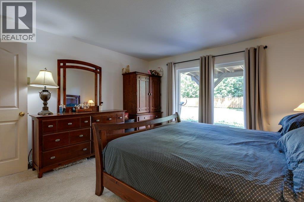 4541 Gordon Drive, Kelowna, British Columbia  V1W 1T3 - Photo 11 - 10367277