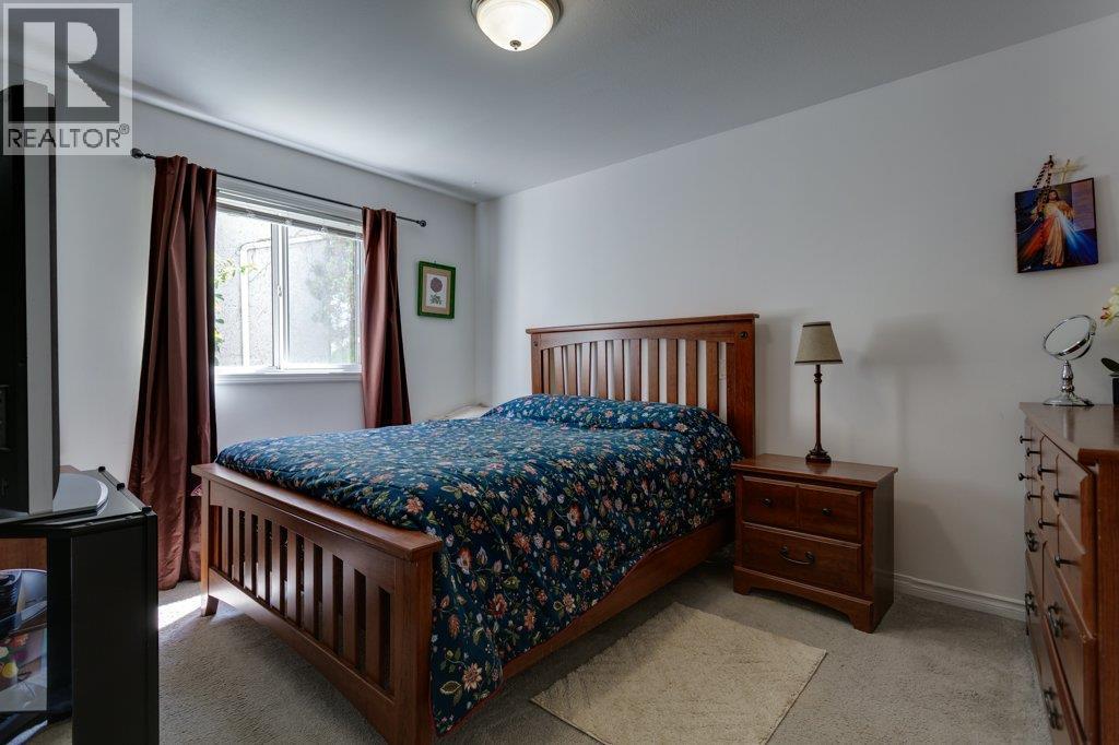 4541 Gordon Drive, Kelowna, British Columbia  V1W 1T3 - Photo 14 - 10367277