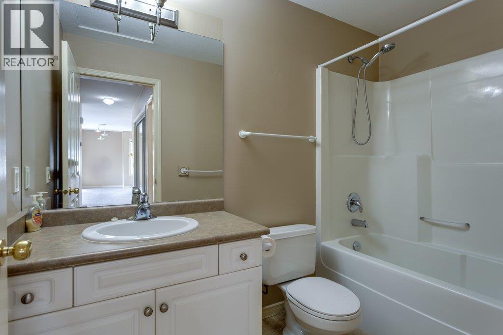 4541 Gordon Drive, Kelowna, British Columbia  V1W 1T3 - Photo 41 - 10367277