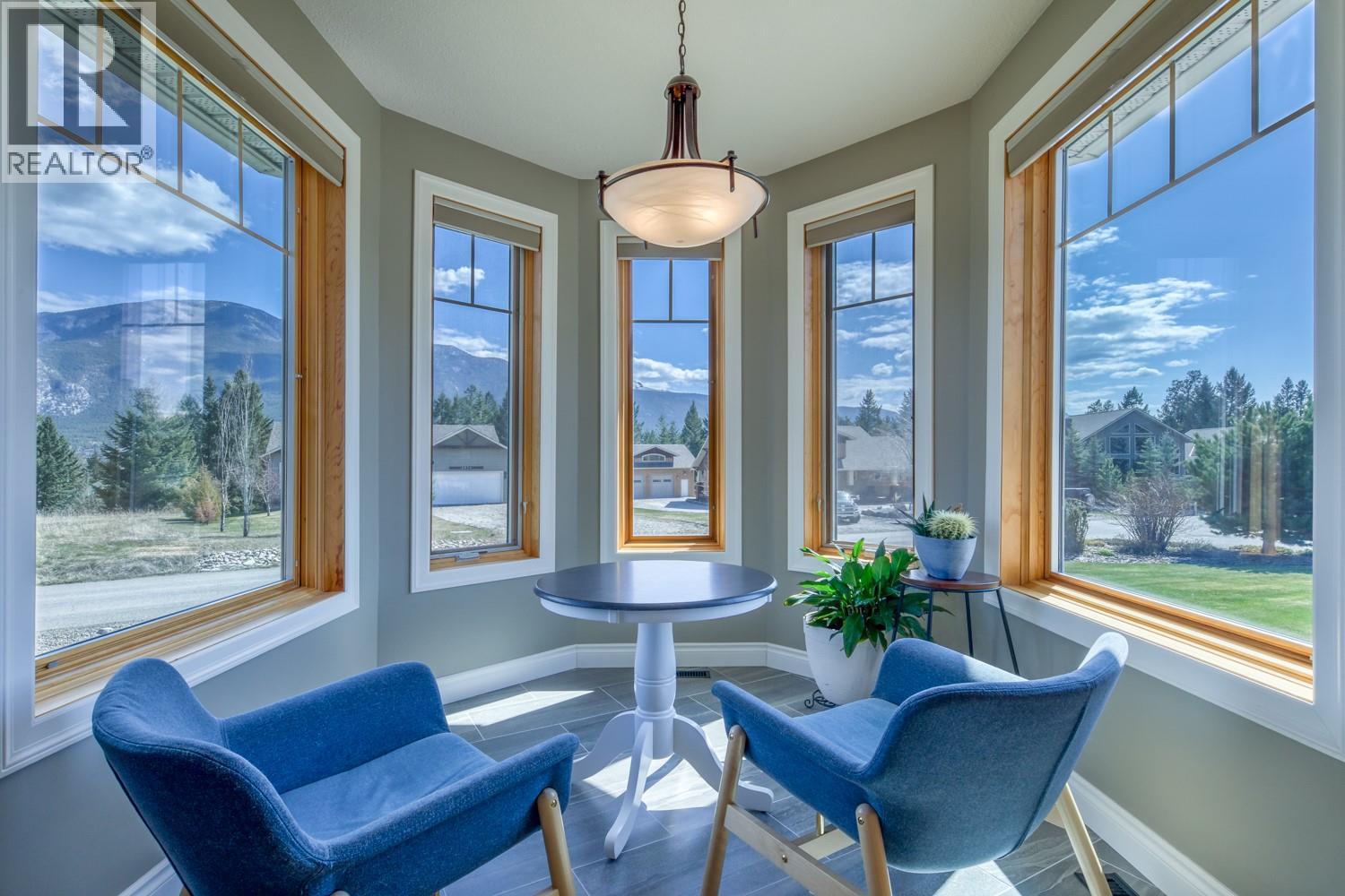 4453 Cedar Bay, Fairmont Hot Springs, British Columbia  V0B 1L2 - Photo 3 - 10367222