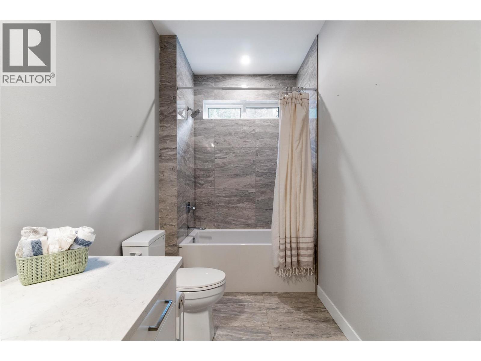 1015 Paquette Road, Chase, British Columbia  V0E 1M1 - Photo 17 - 10367099