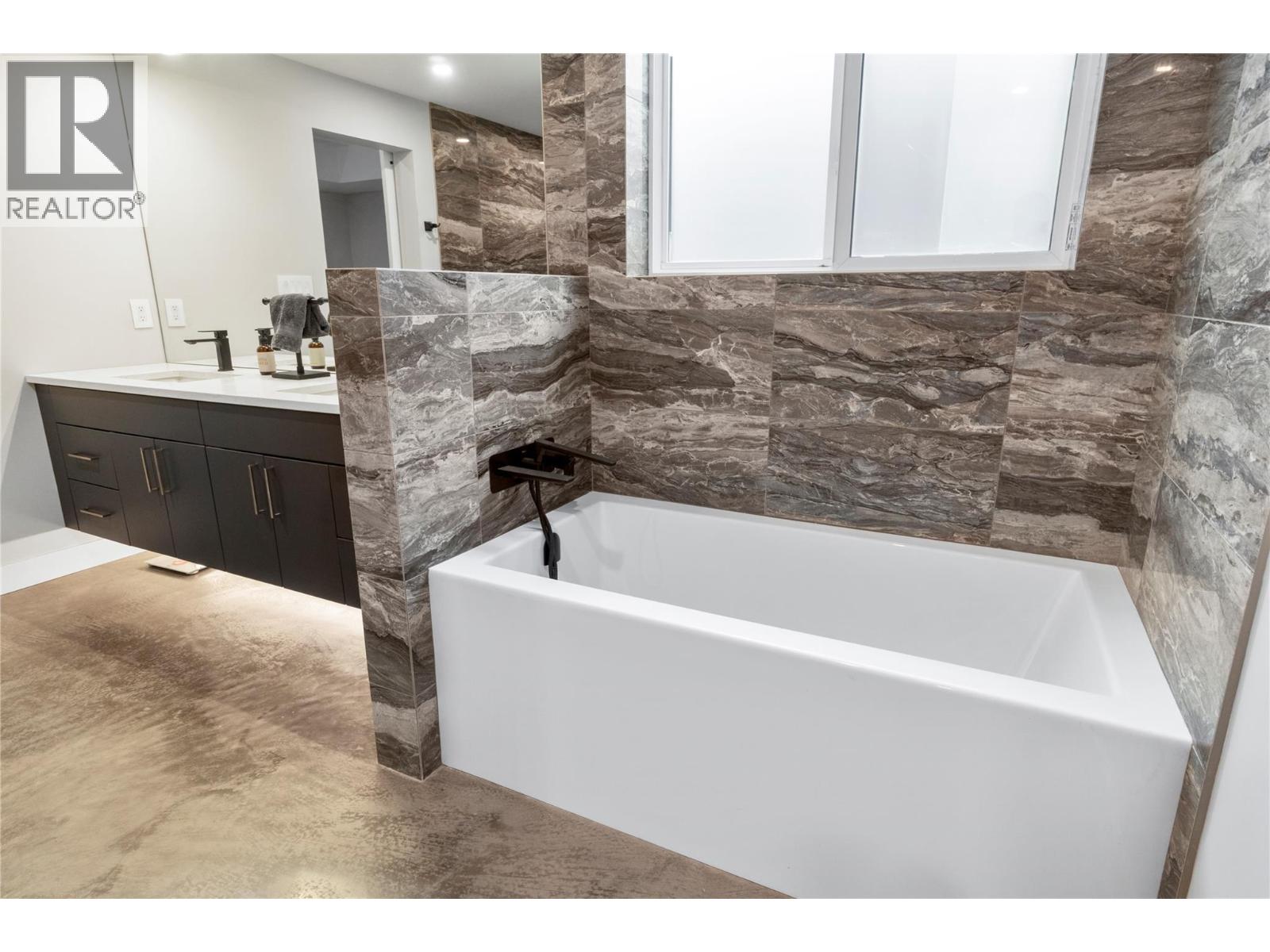 1015 Paquette Road, Chase, British Columbia  V0E 1M1 - Photo 56 - 10367099