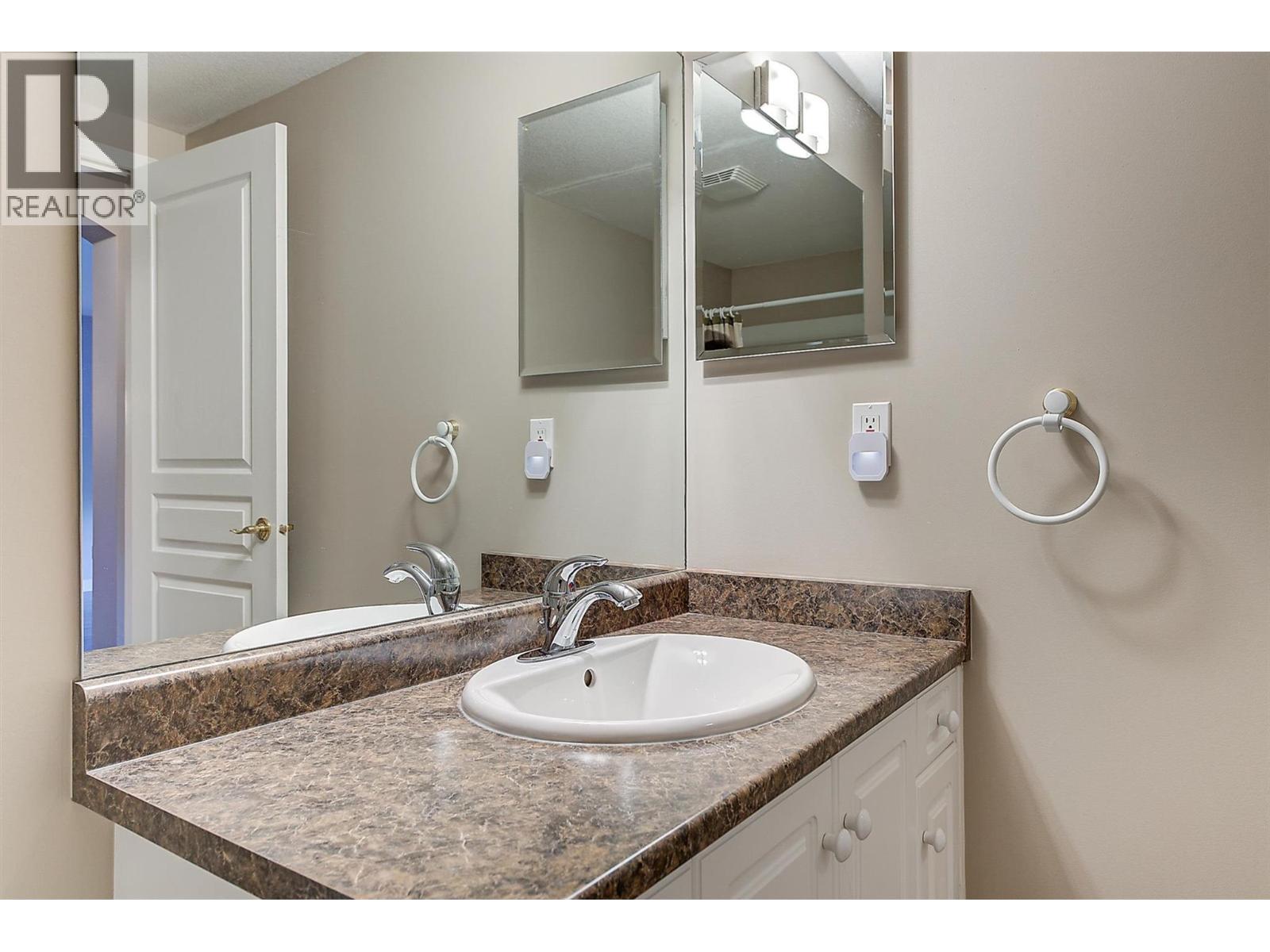 3890 Brown Road Unit# 102, West Kelowna, British Columbia  V4T 2J5 - Photo 25 - 10367061