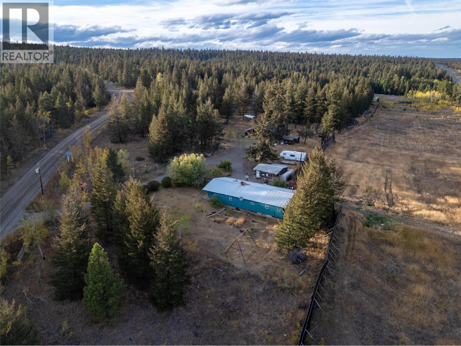 75 Big Bar Road, Clinton, British Columbia  V0K 1K0 - Photo 5 - 10367236