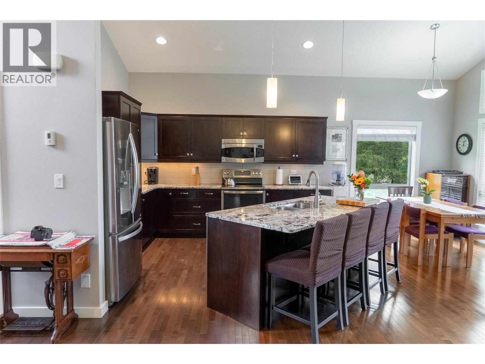 233 Boulder Creek Creek, Cranbrook, British Columbia  V1C 0B4 - Photo 37 - 10367295