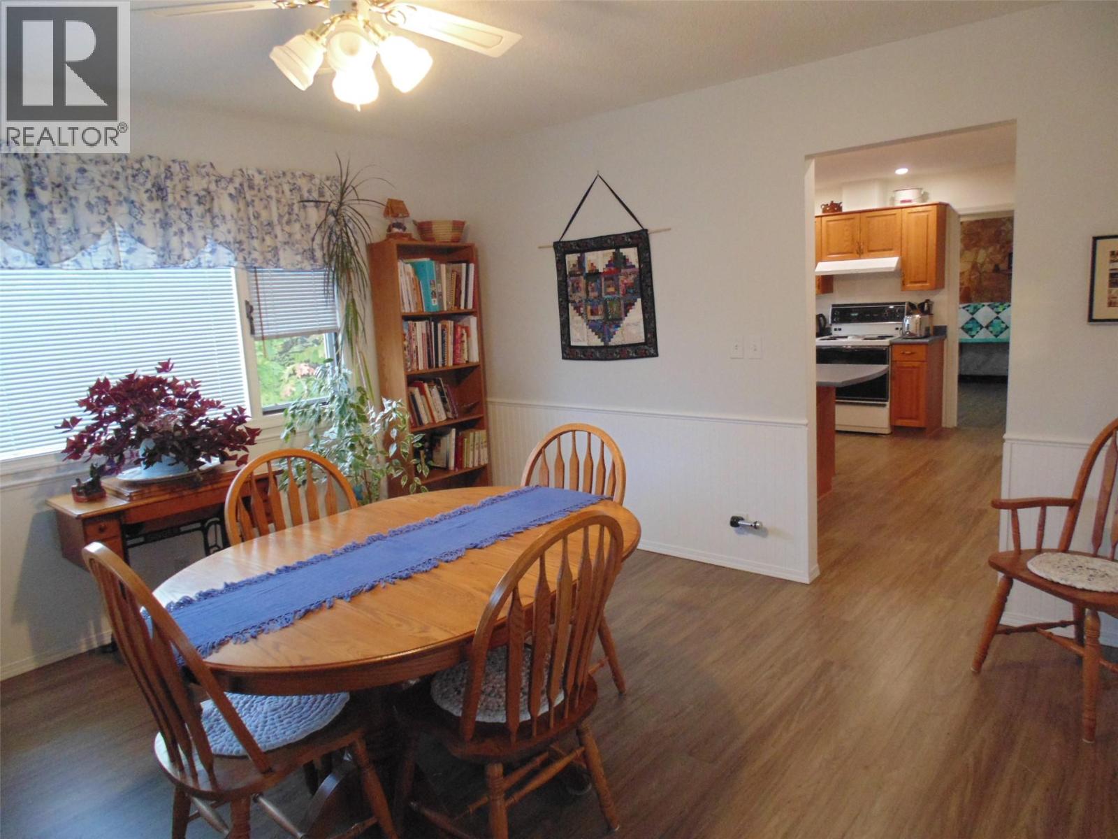 3304 8th Avenue, Castlegar, British Columbia  V1N 2Y4 - Photo 18 - 10367024