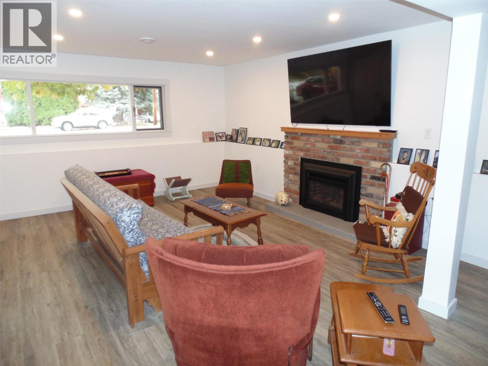 3304 8th Avenue, Castlegar, British Columbia  V1N 2Y4 - Photo 21 - 10367024