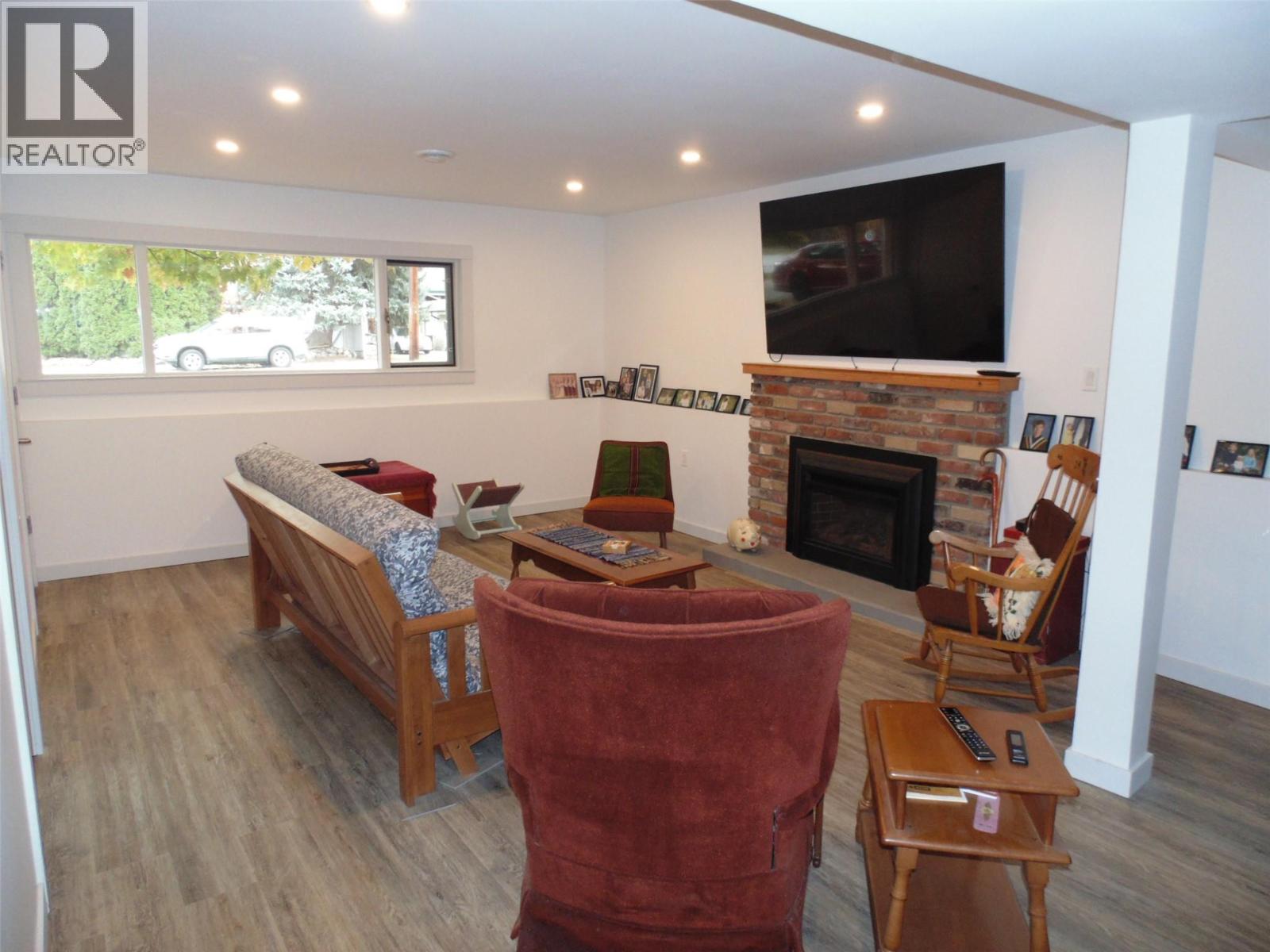 3304 8th Avenue, Castlegar, British Columbia  V1N 2Y4 - Photo 24 - 10367024