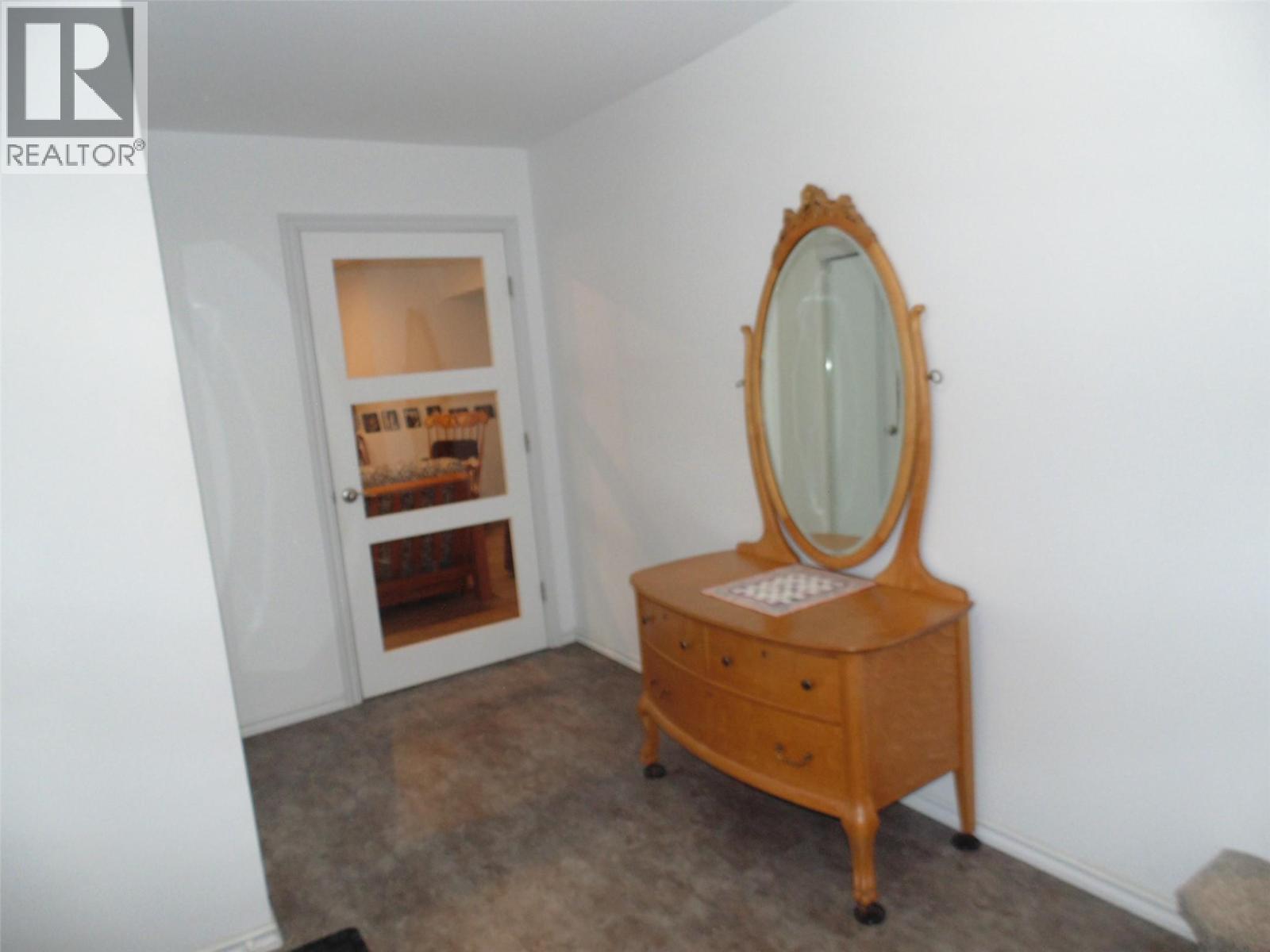 3304 8th Avenue, Castlegar, British Columbia  V1N 2Y4 - Photo 56 - 10367024