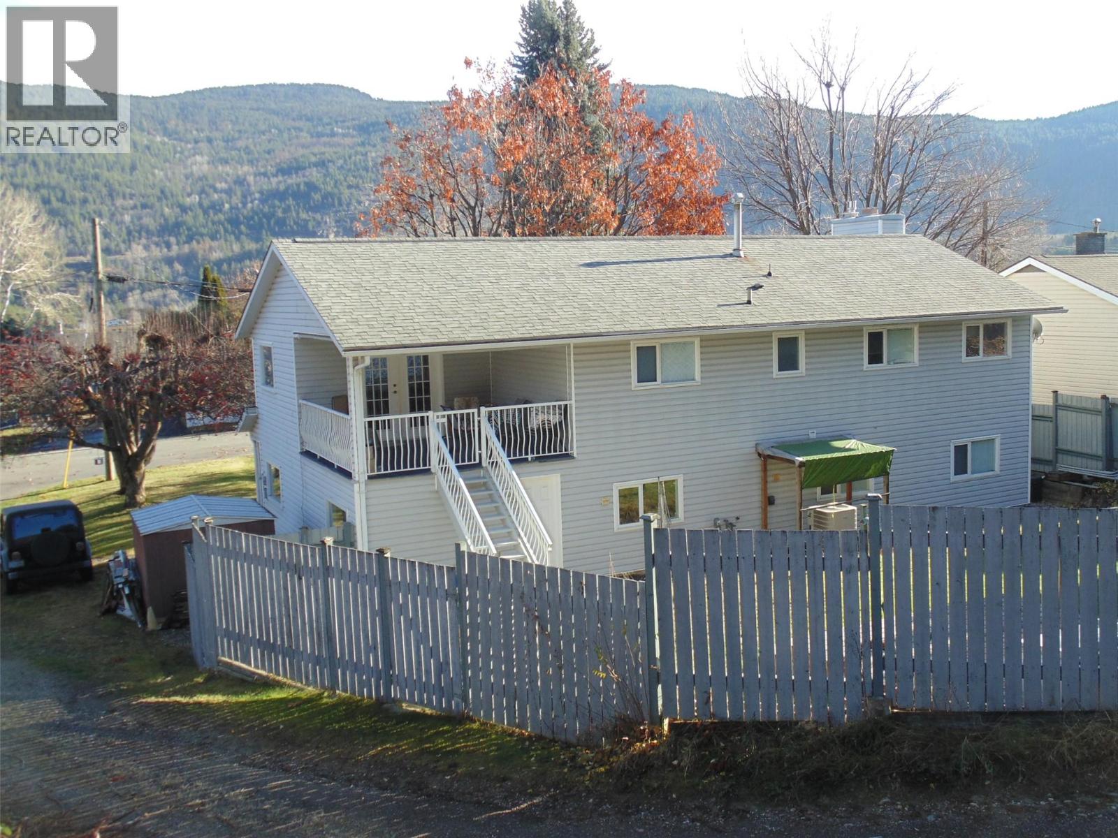 3304 8th Avenue, Castlegar, British Columbia  V1N 2Y4 - Photo 57 - 10367024
