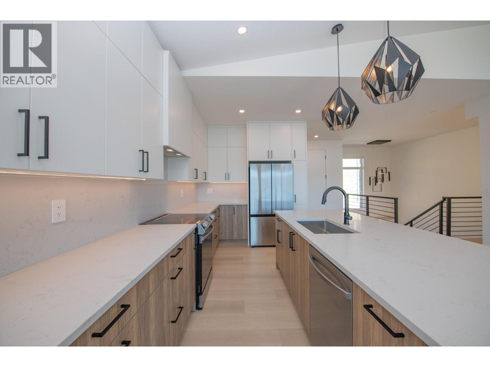 8820 Oxford Road, Vernon, British Columbia  V1H 2K8 - Photo 14 - 10367313