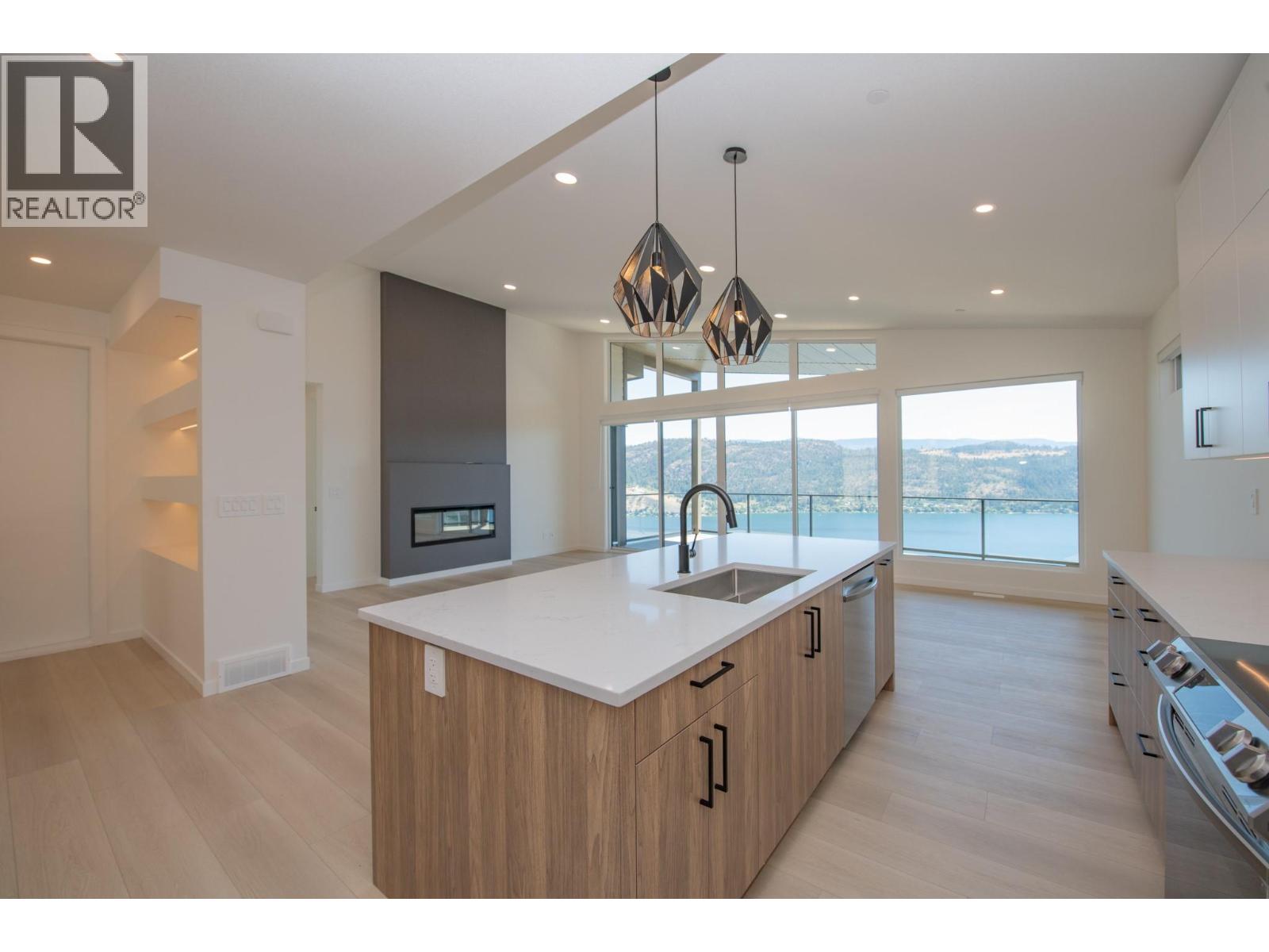 8820 Oxford Road, Vernon, British Columbia  V1H 2K8 - Photo 15 - 10367313